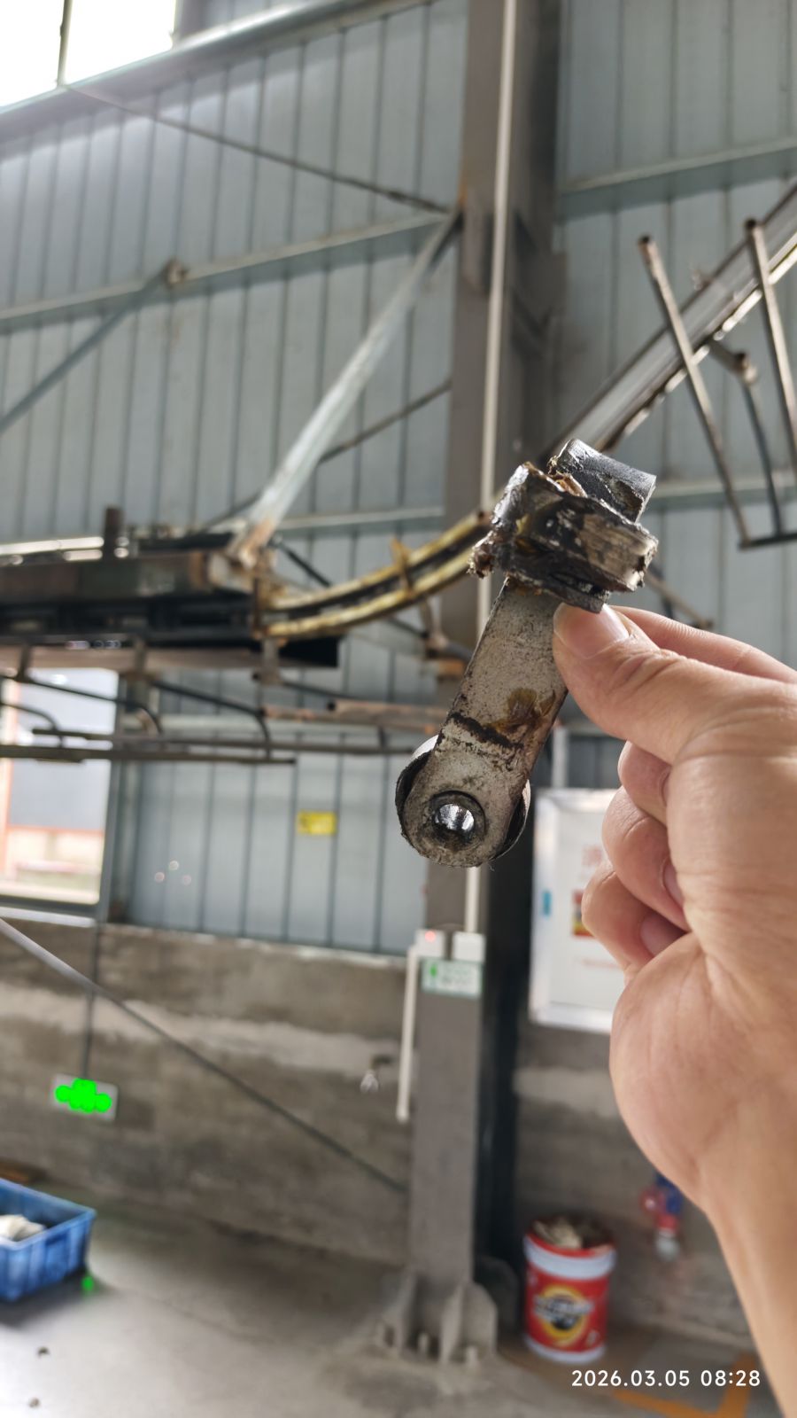 《引来不幸的脚声…》-神人佛8客